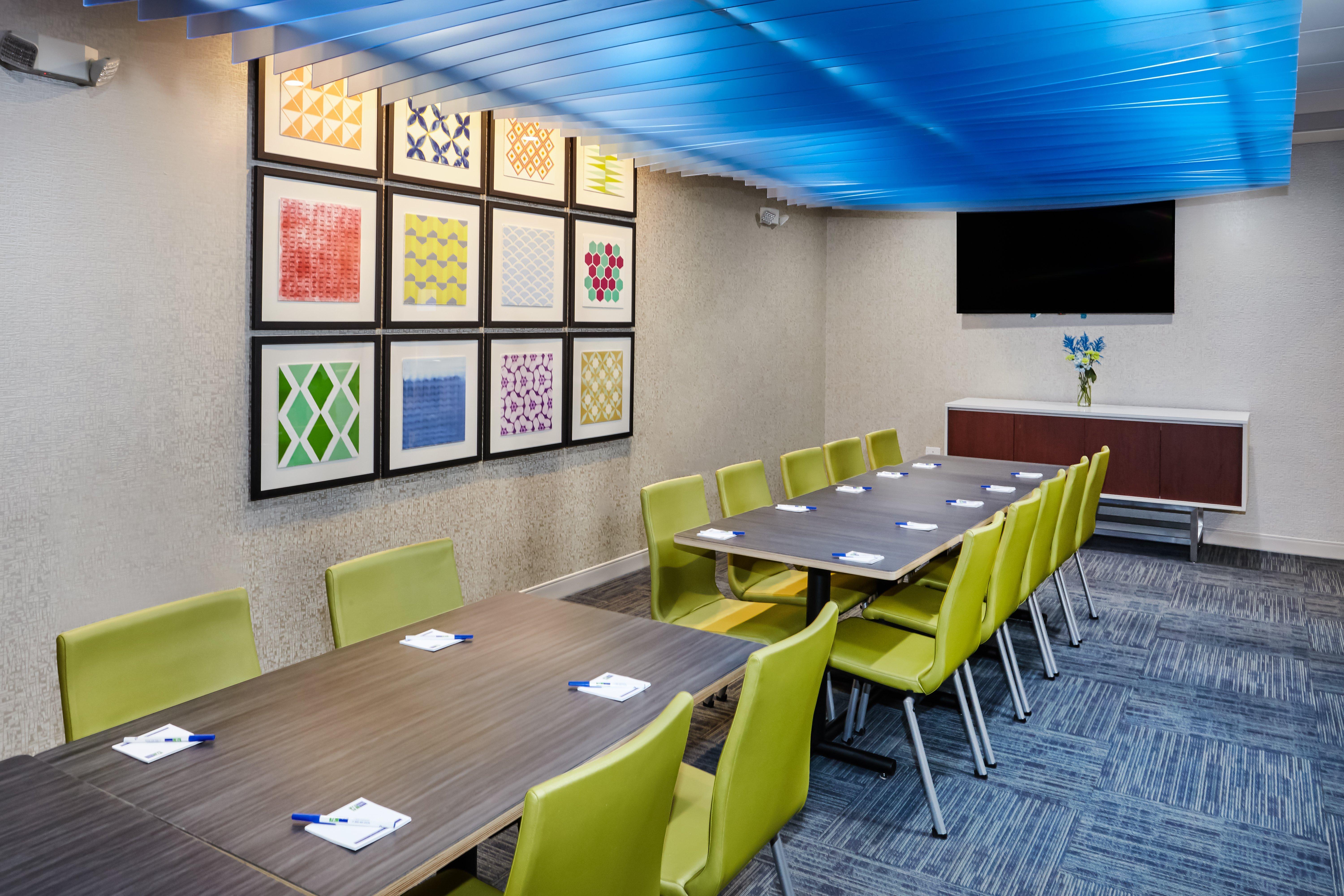 Holiday Inn Express & Suites Chicago North Shore - Niles By Ihg Bagian luar foto