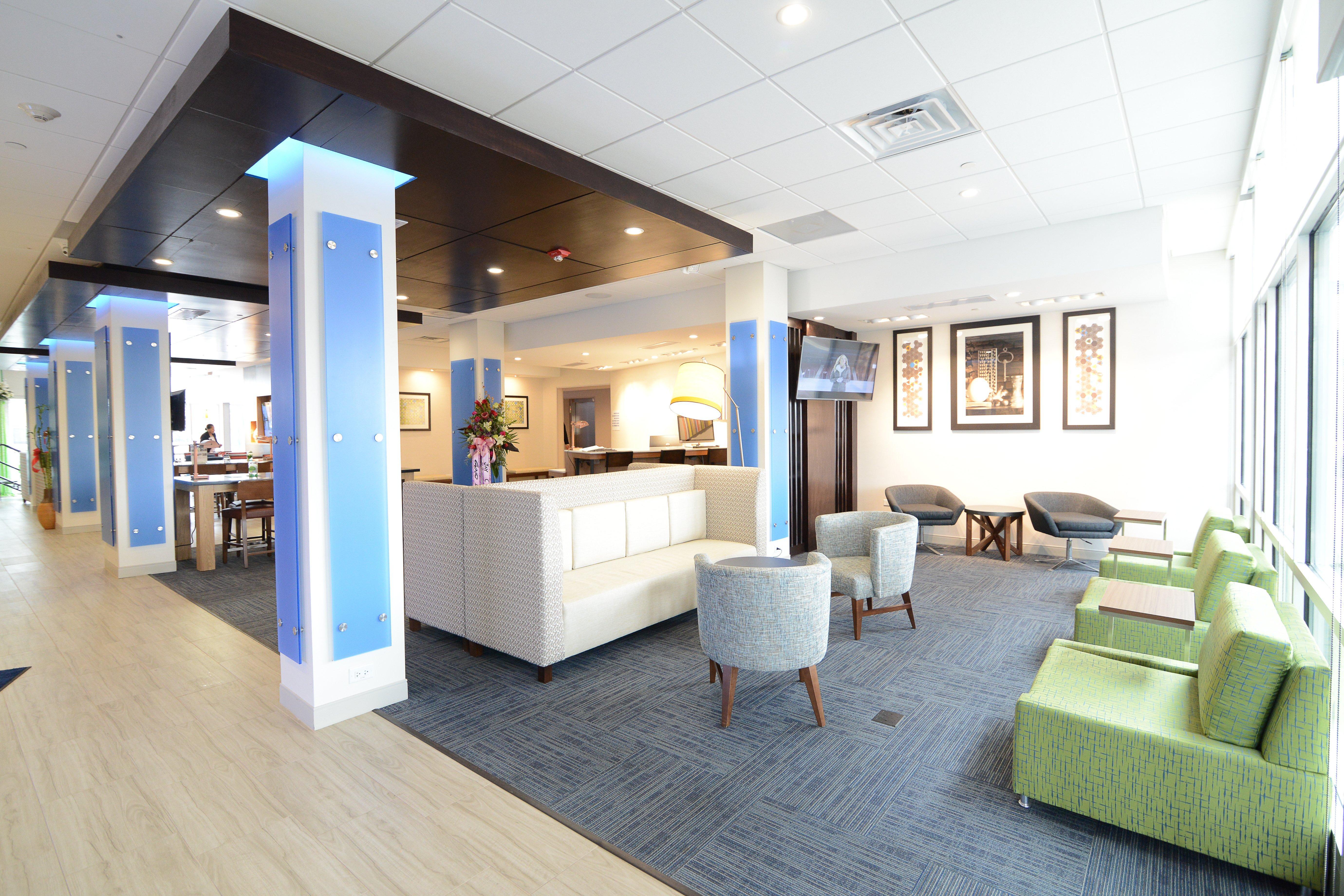 Holiday Inn Express & Suites Chicago North Shore - Niles By Ihg Bagian luar foto